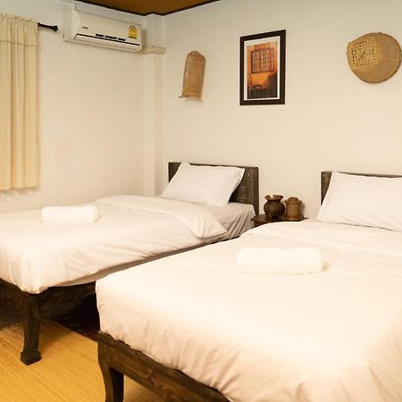 Past Tense Hostel Τσιάνγκ Μάι Εξωτερικό φωτογραφία