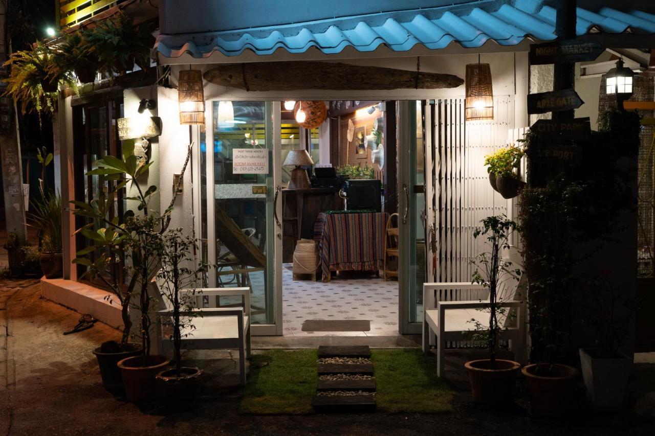Past Tense Hostel Τσιάνγκ Μάι Εξωτερικό φωτογραφία