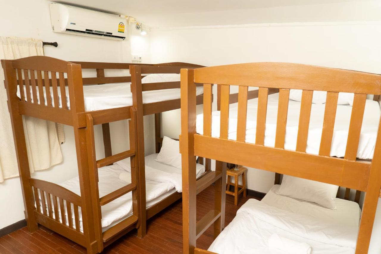 Past Tense Hostel Τσιάνγκ Μάι Εξωτερικό φωτογραφία