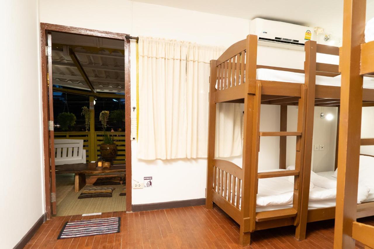 Past Tense Hostel Τσιάνγκ Μάι Εξωτερικό φωτογραφία