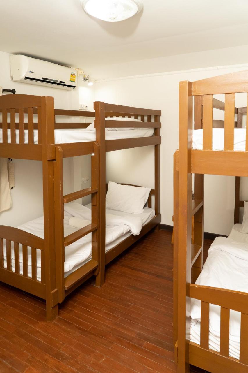 Past Tense Hostel Τσιάνγκ Μάι Εξωτερικό φωτογραφία