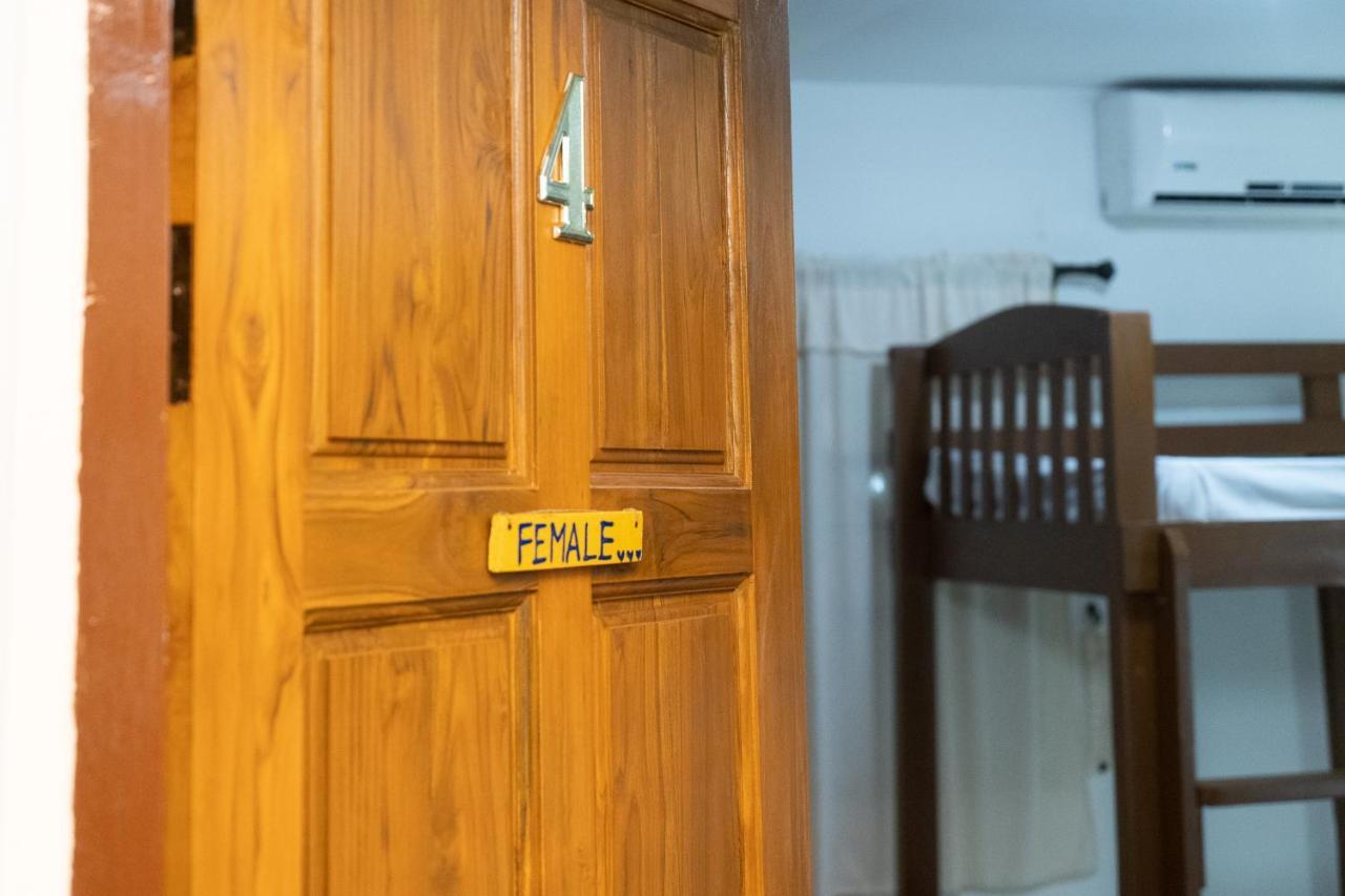 Past Tense Hostel Τσιάνγκ Μάι Εξωτερικό φωτογραφία