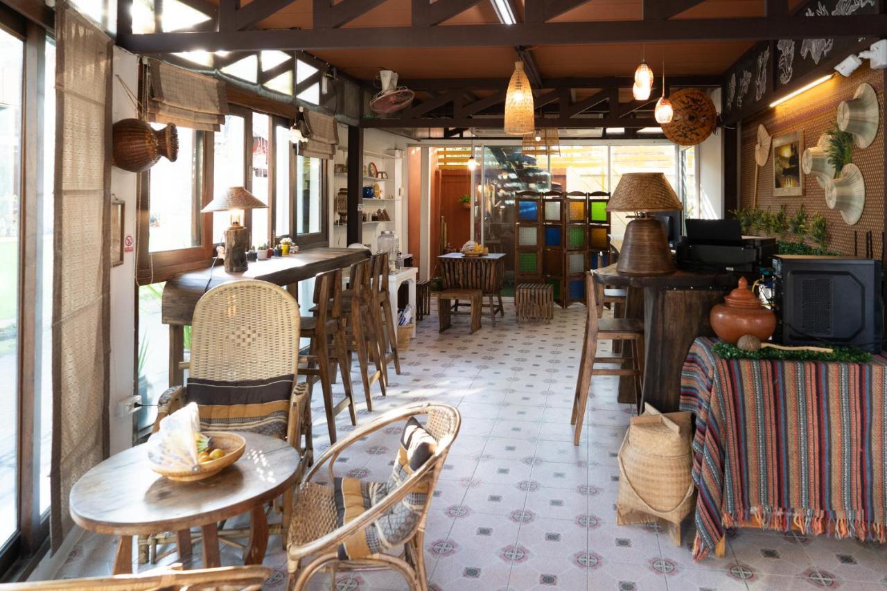 Past Tense Hostel Τσιάνγκ Μάι Εξωτερικό φωτογραφία